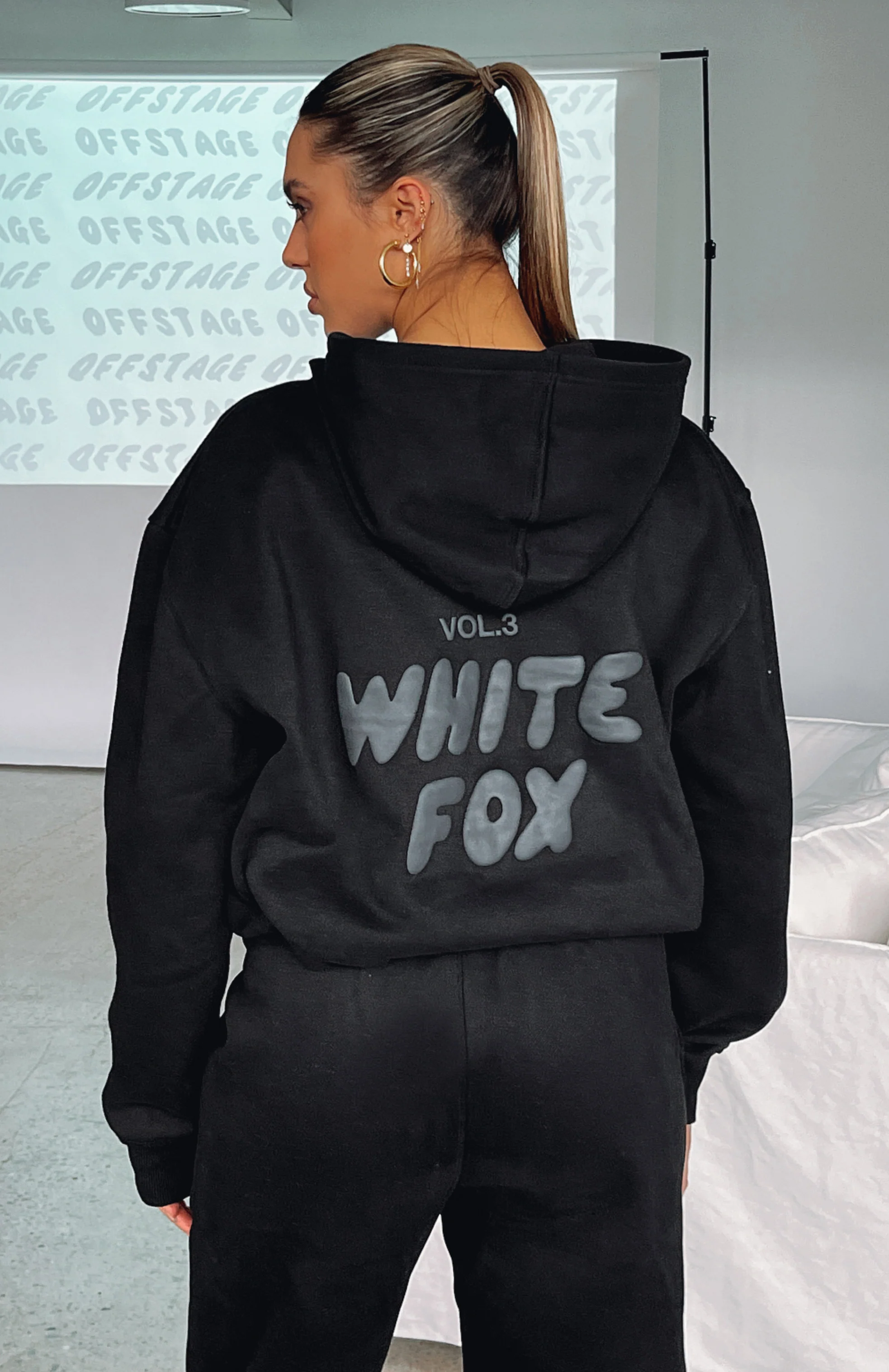 Offstage Hoodie Onyx - White Fox Boutique